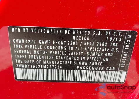 2014 Volkswagen Jetta 1.8T Se z USA, uszkodzony, nr VIN 3VWD17AJ2EM227724